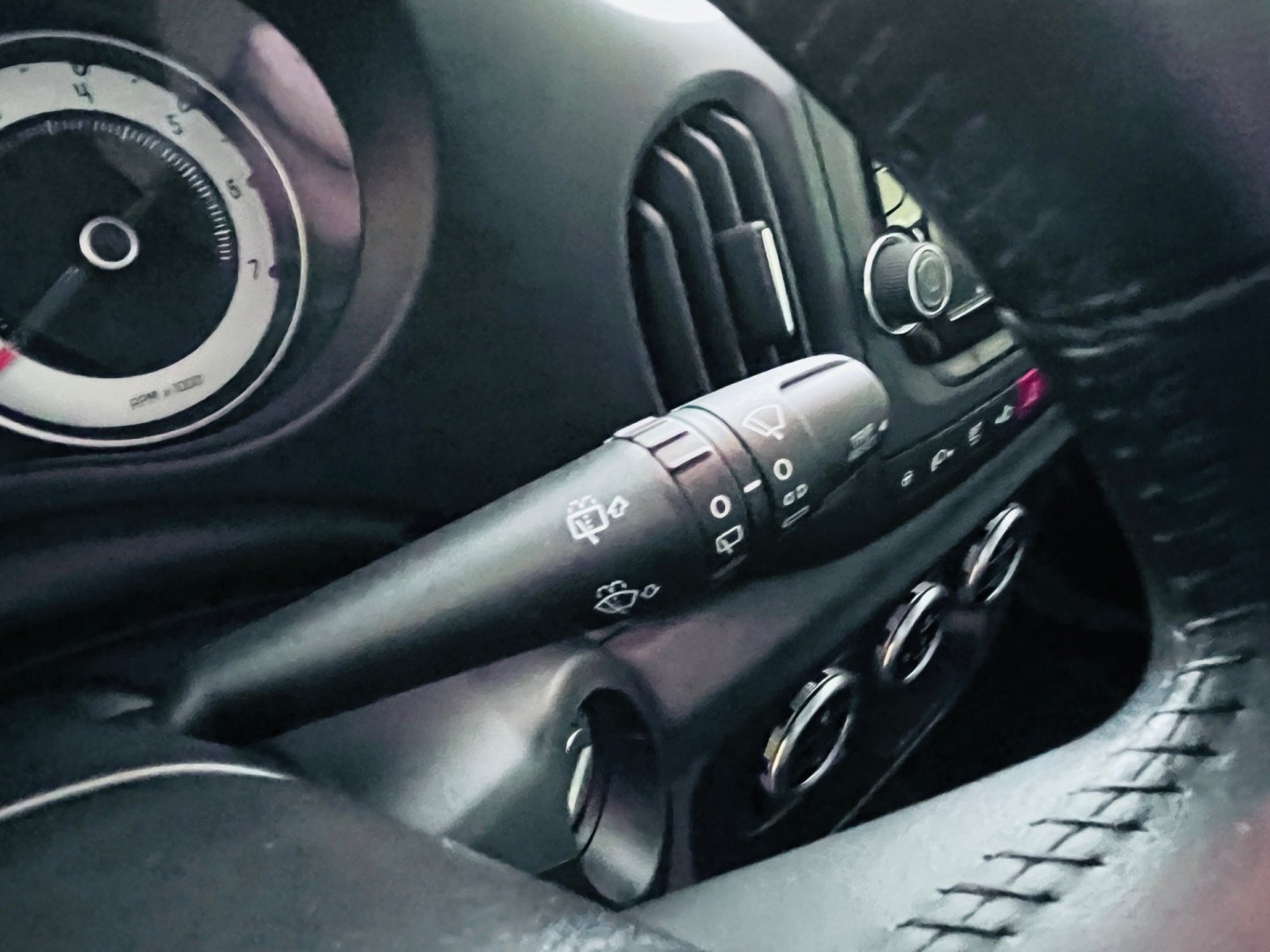 Fiat 500L 0.9 i BENZÍN 77 KW 6 RYCHL