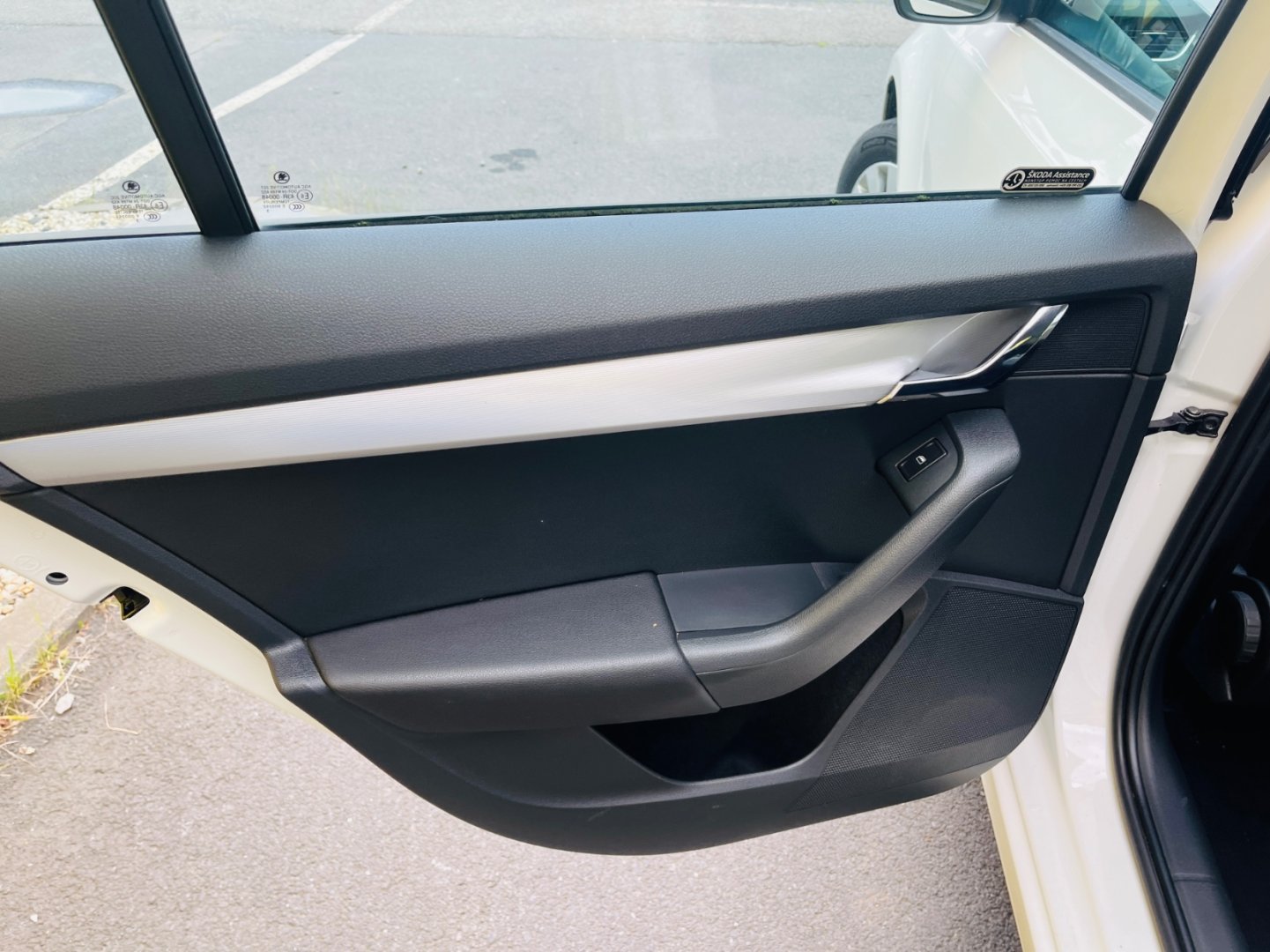 Škoda Octavia 1.2 TSi DIGI KLIMA, VYHŘEV SED