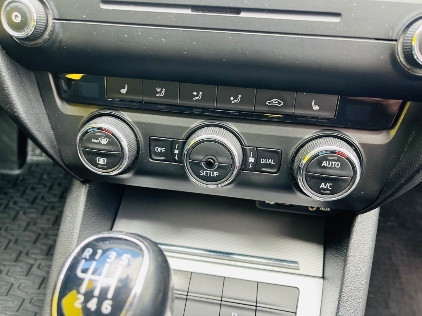 Škoda Octavia 1.2 TSi DIGI KLIMA, VYHŘEV SED