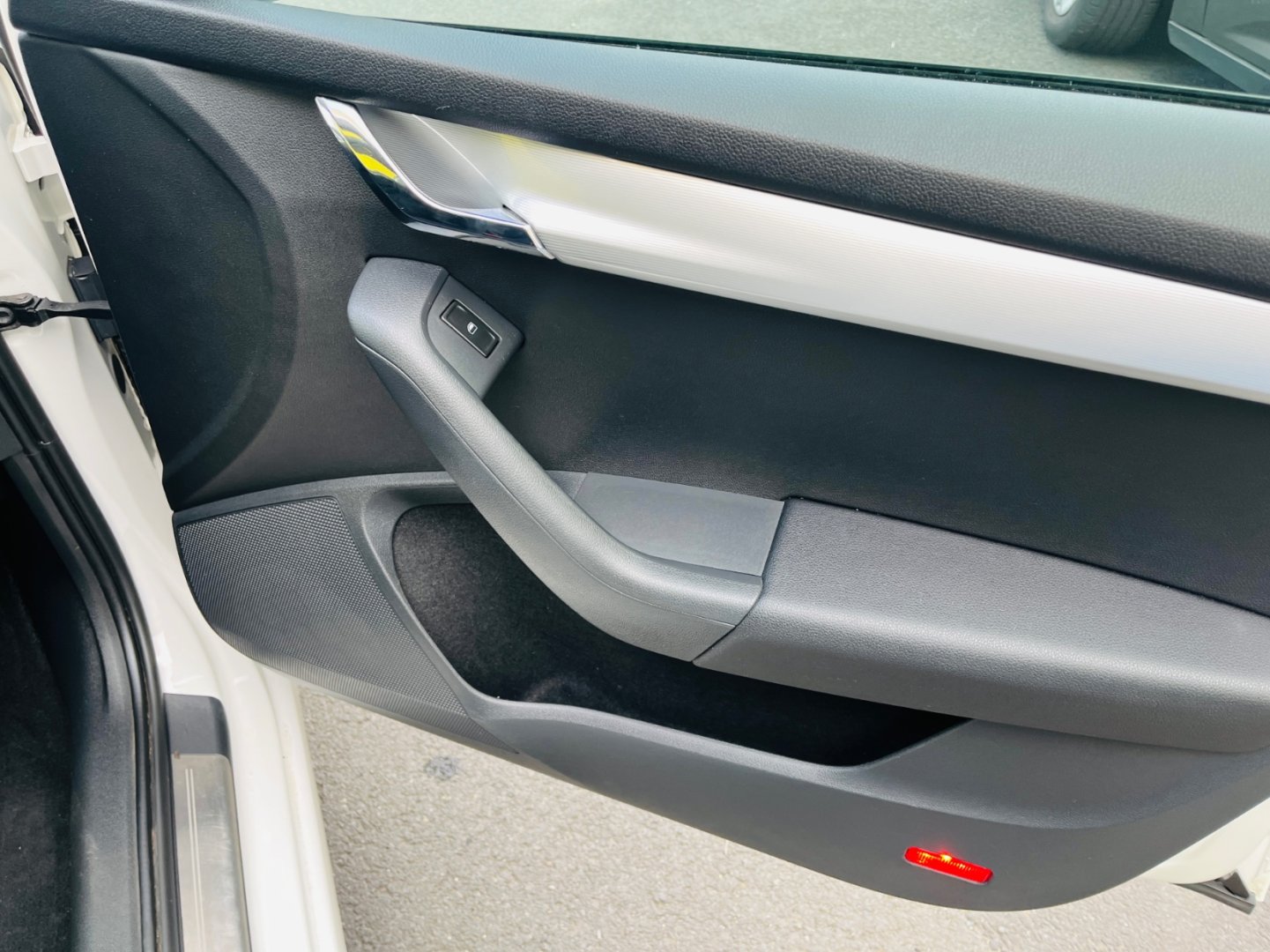 Škoda Octavia 1.2 TSi DIGI KLIMA, VYHŘEV SED