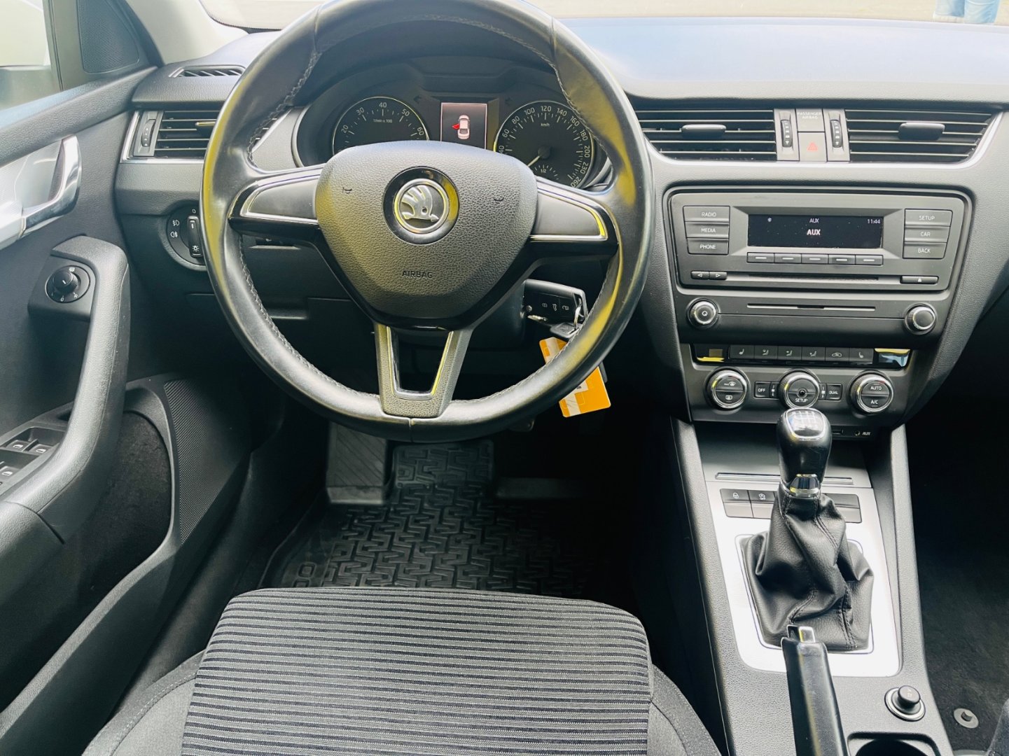 Škoda Octavia 1.2 TSi DIGI KLIMA, VYHŘEV SED