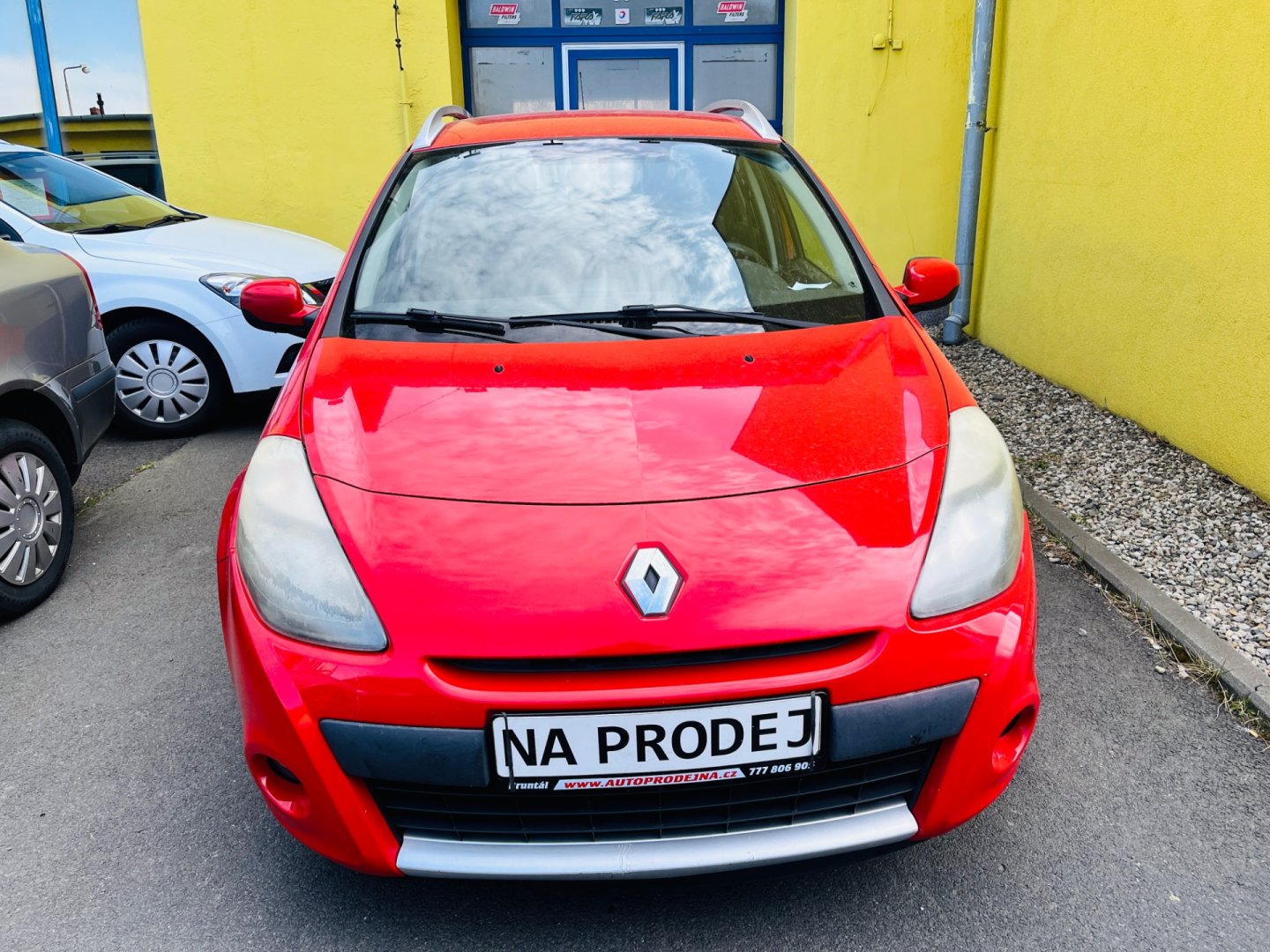 Renault Clio 1.2 i BENZÍN KLIMA ALU KOLA