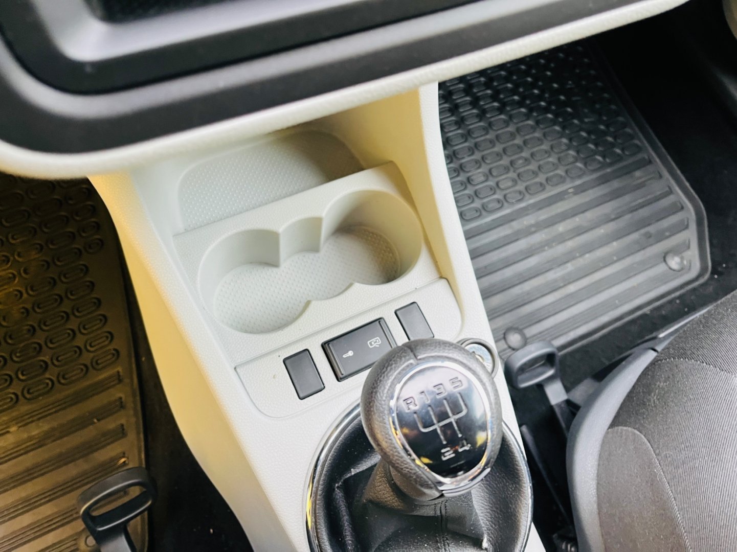 Škoda Fabia 1.2 i BENZÍN NAJ 102 TIS KM