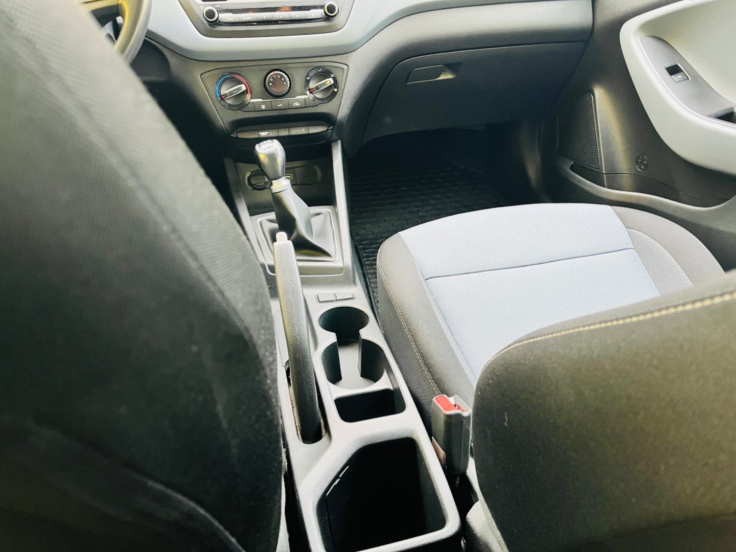 Hyundai i20 1.2 i BENZÍN MALO NAJETO