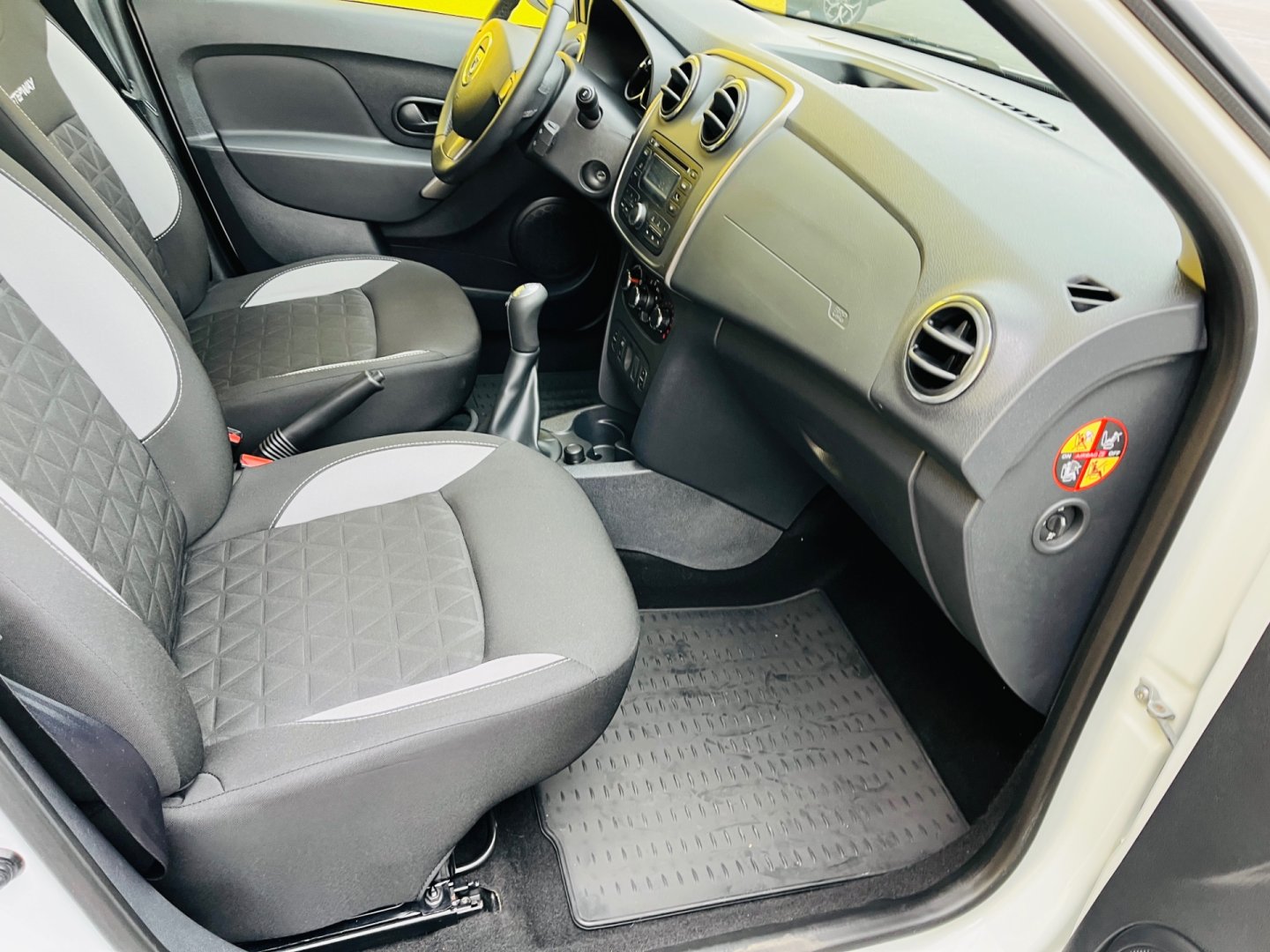 Dacia Sandero 0.9 TCe BENZÍN STEPWAY