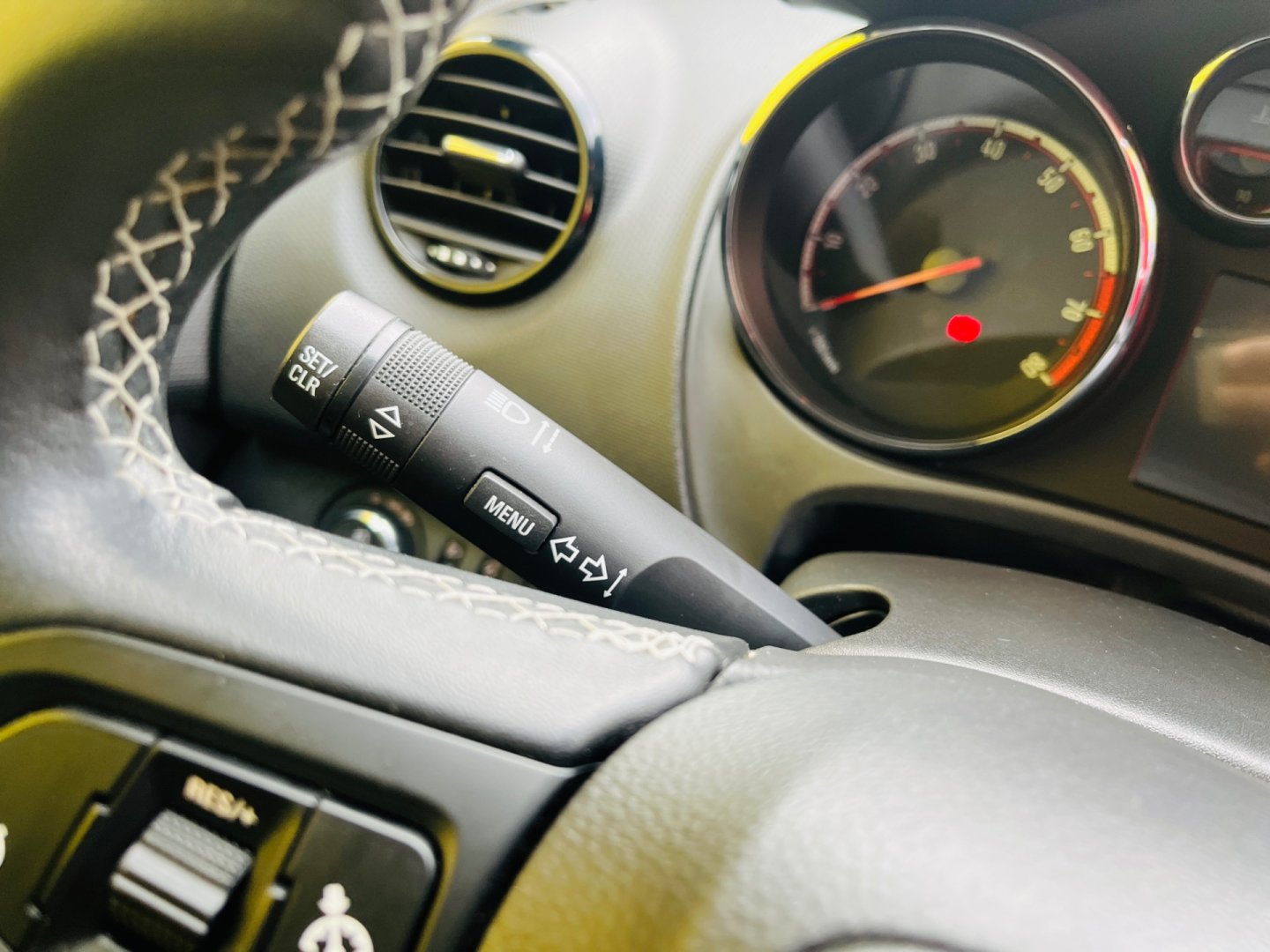 Opel Meriva 1.4 i BENZÍN 88 kW