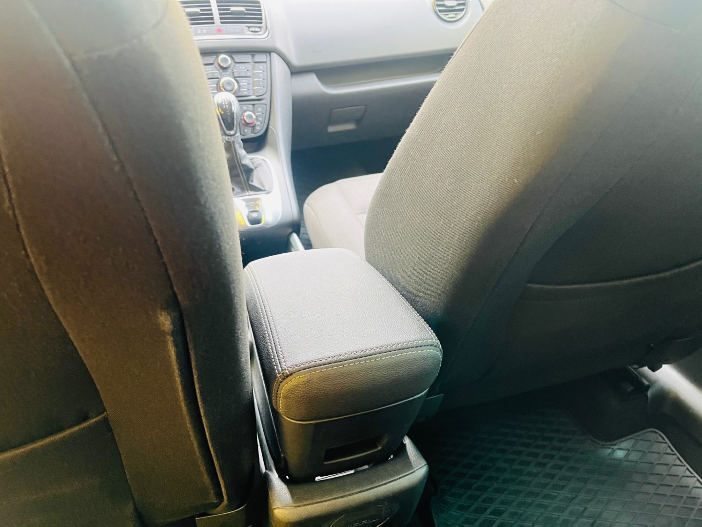 Opel Meriva 1.4 i BENZÍN 88 kW