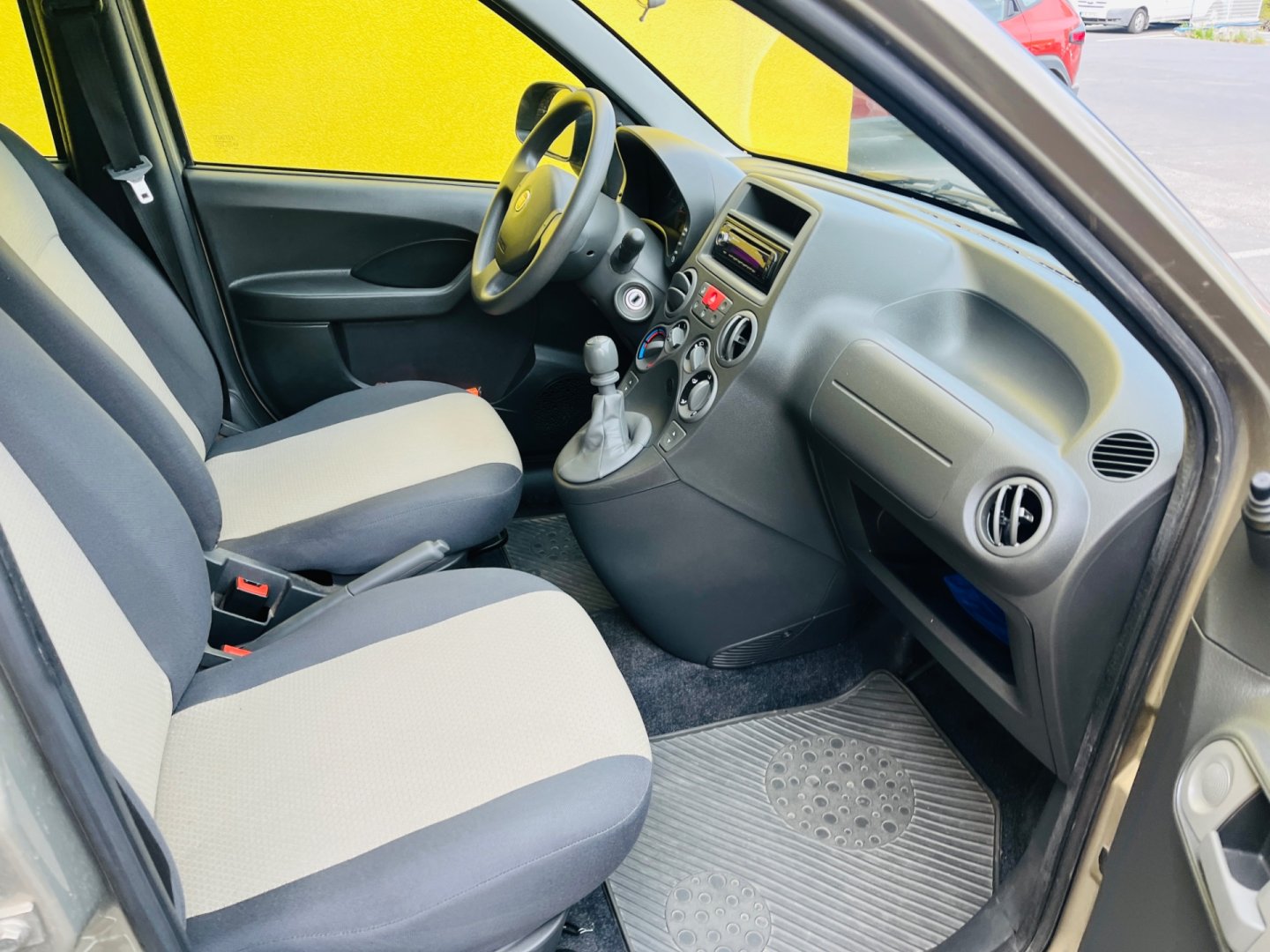 Fiat Panda 1.1 i BENZÍN NAJ JEN 51 TIS KM