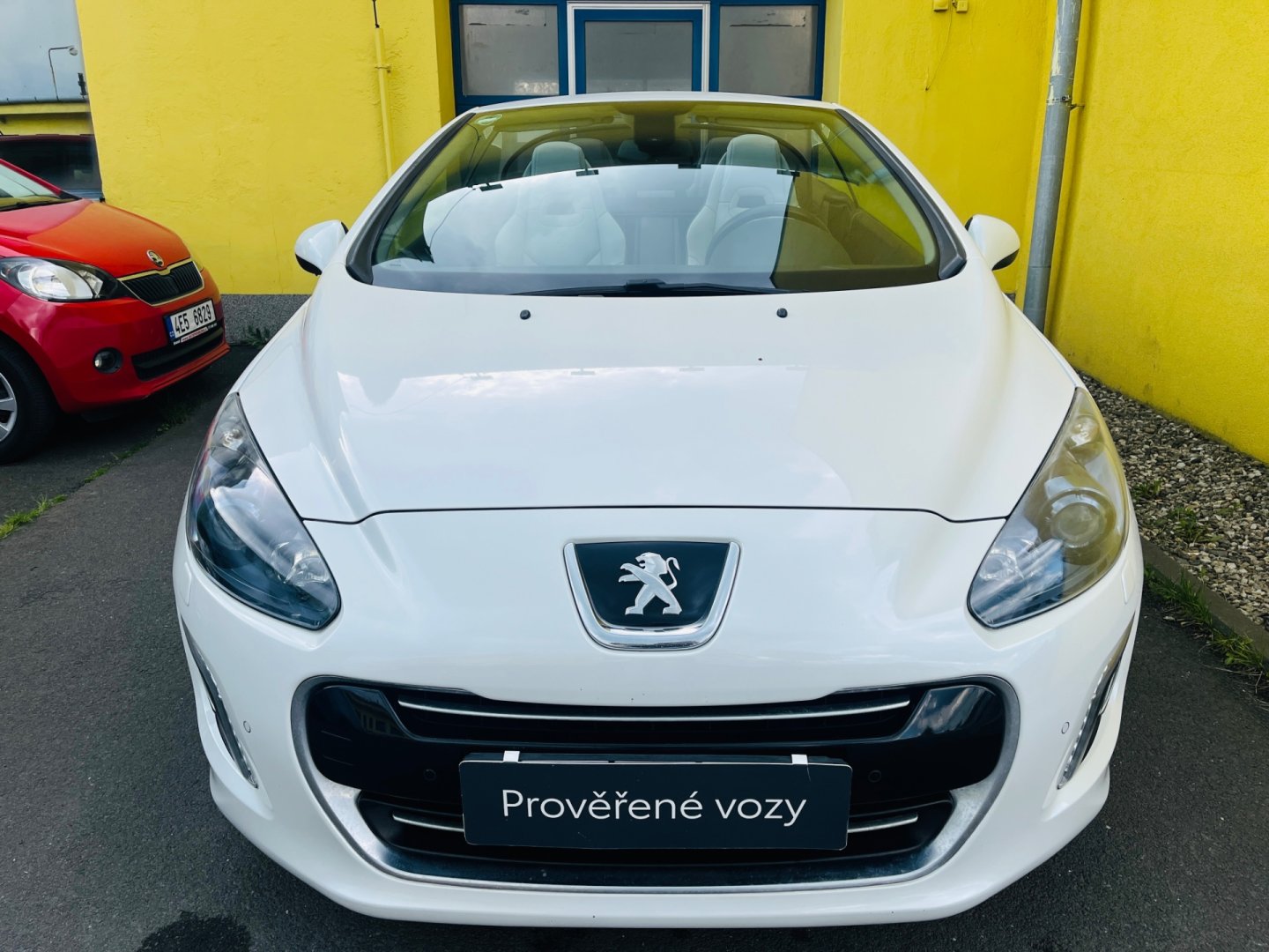 Peugeot 308 1.6 i BENZÍN 115 kW CABRIO