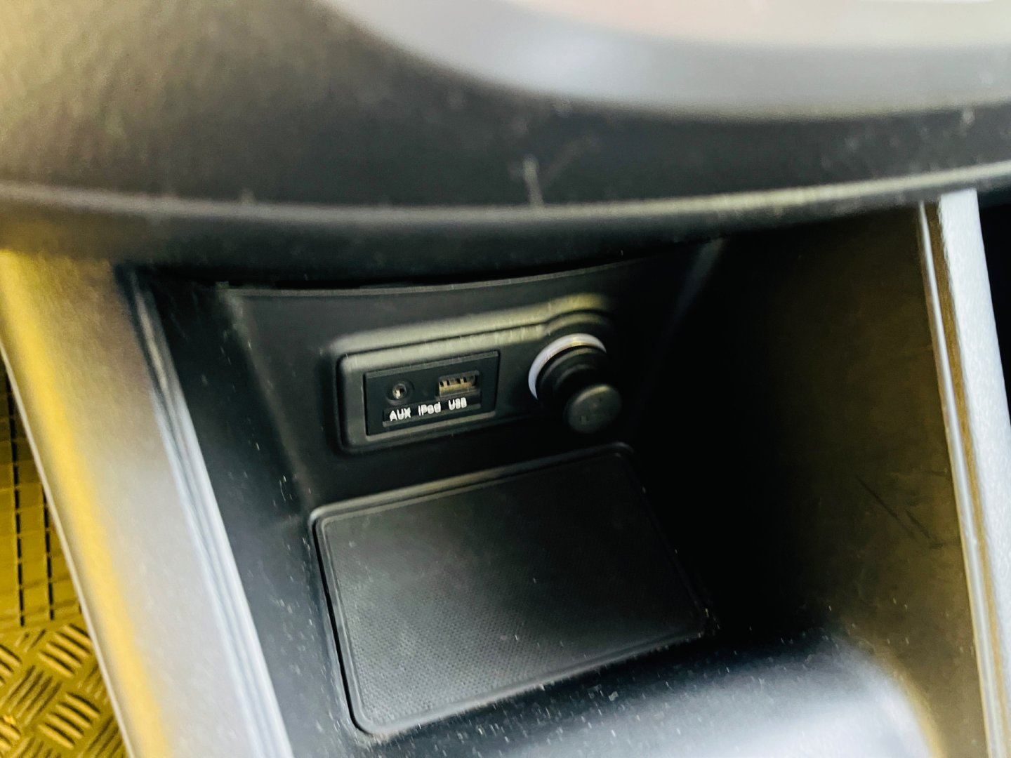 Hyundai ix20 1.6 i BENZÍN 91 kW ALU KOLA