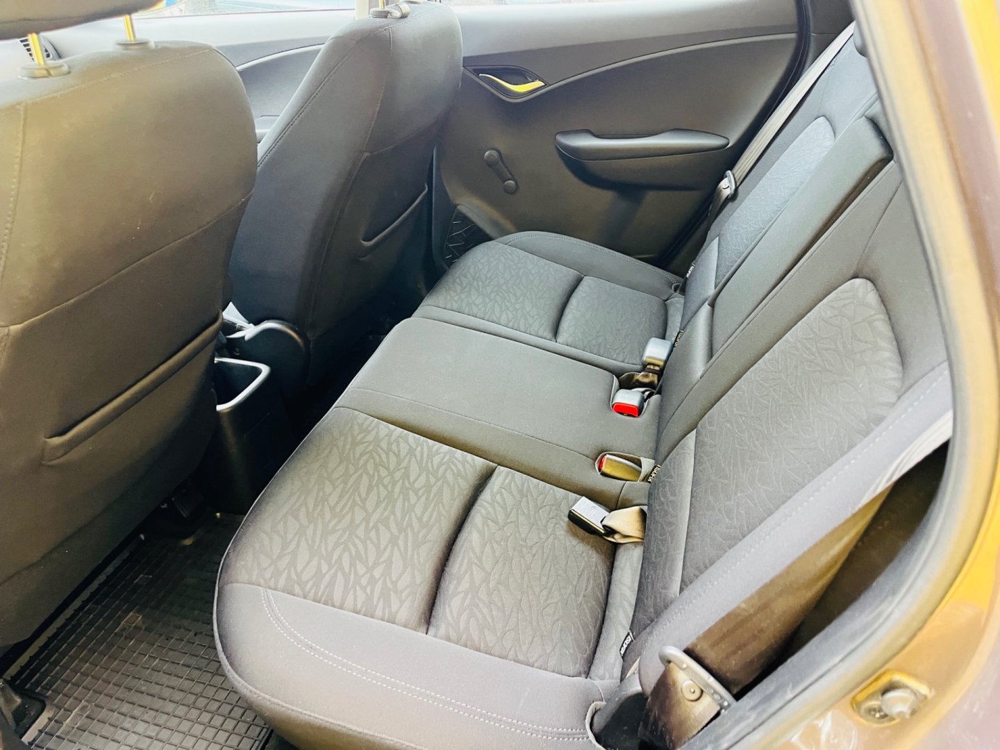 Hyundai ix20 1.6 i BENZÍN 91 kW ALU KOLA