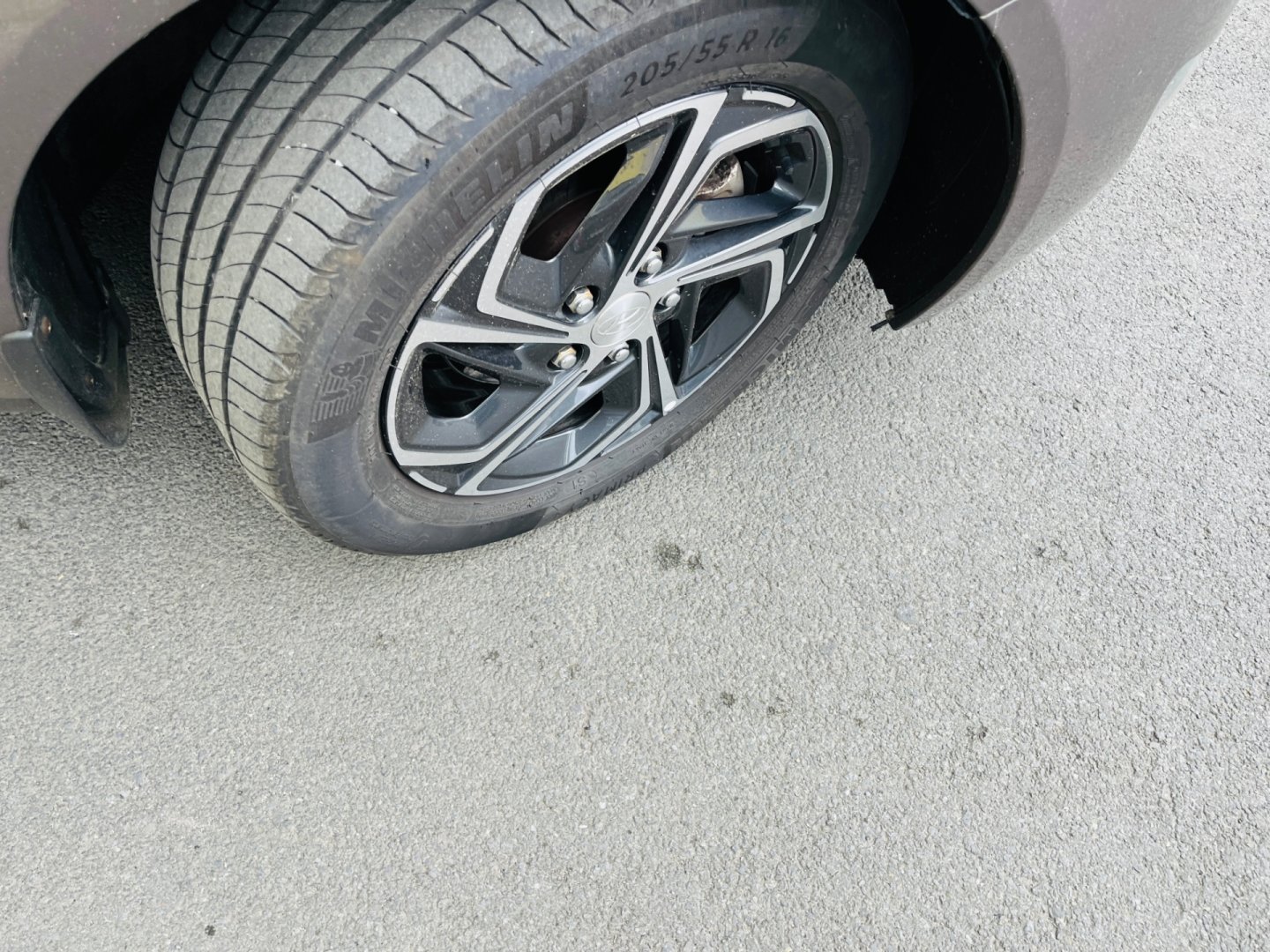 Hyundai ix20 1.6 i BENZÍN 91 kW ALU KOLA
