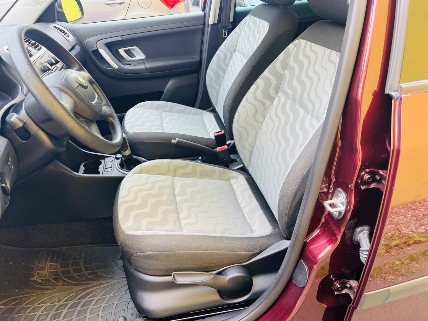 Škoda Fabia 1.2 i BENZÍN NAJ 60 TIS