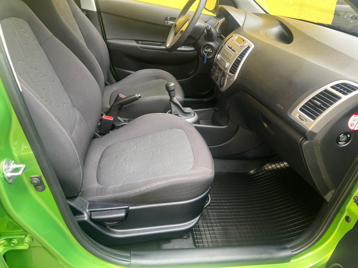 Hyundai i20 1.2 i BENZÍN NAJETO JEN 42 TIS