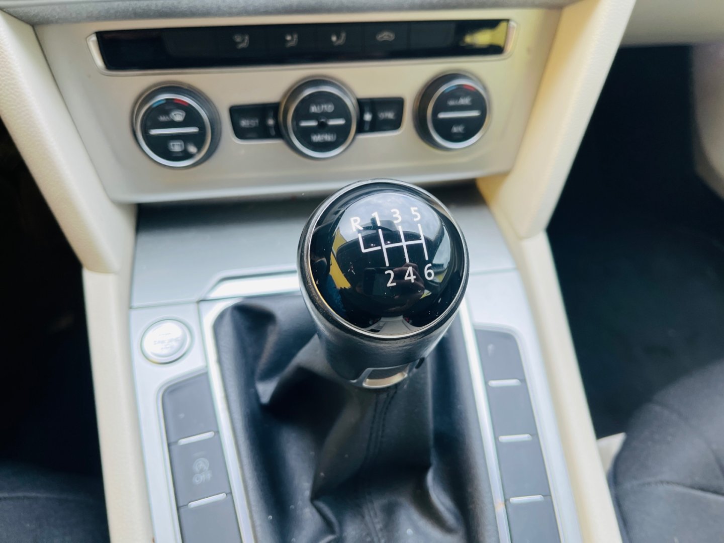 Volkswagen Passat Variant 2.0 Tdi 110 kW 6 RYCHL NAVIGAC