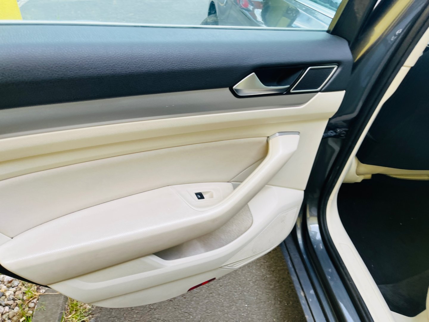 Volkswagen Passat Variant 2.0 Tdi 110 kW 6 RYCHL NAVIGAC