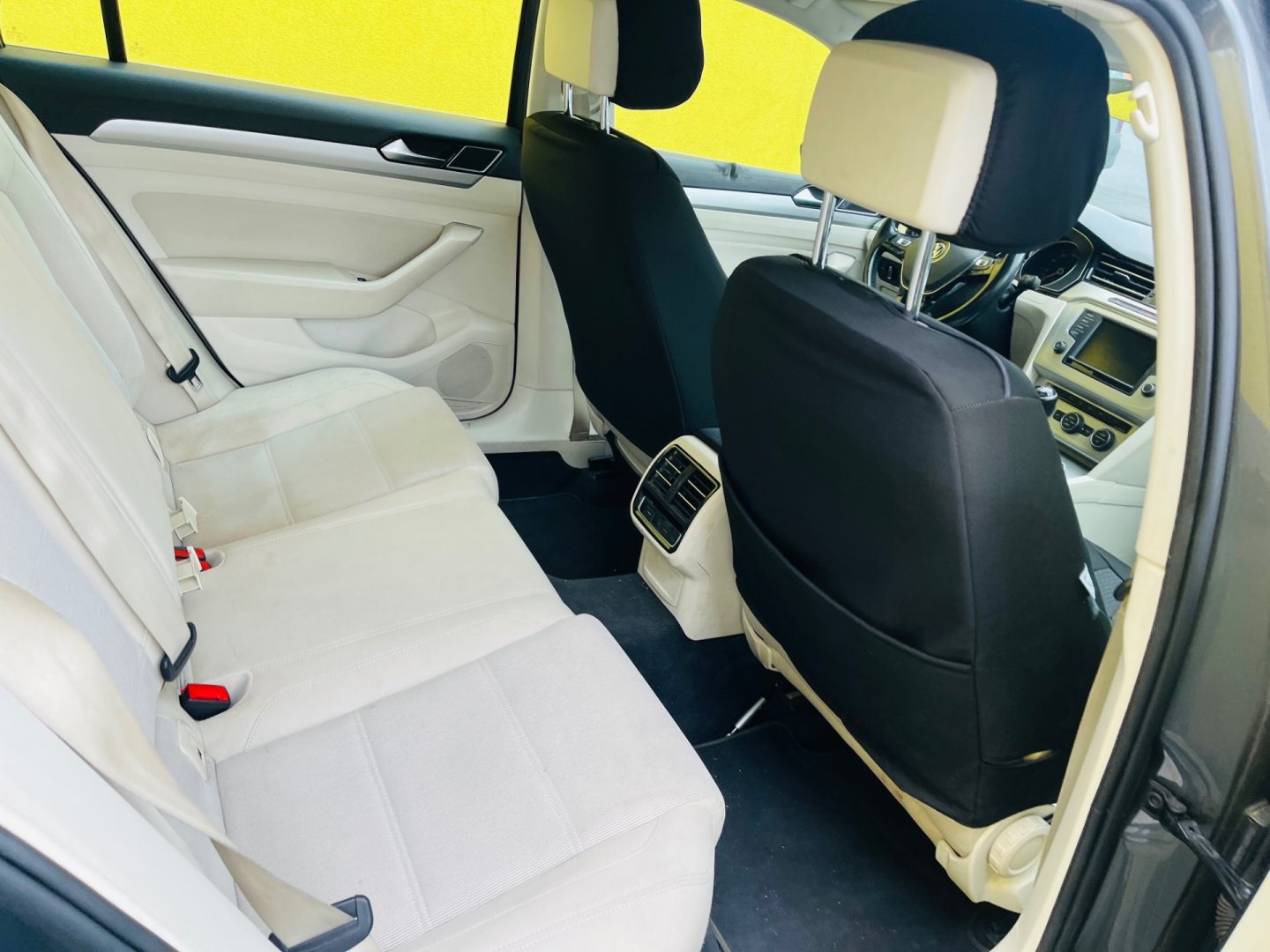 Volkswagen Passat Variant 2.0 Tdi 110 kW 6 RYCHL NAVIGAC