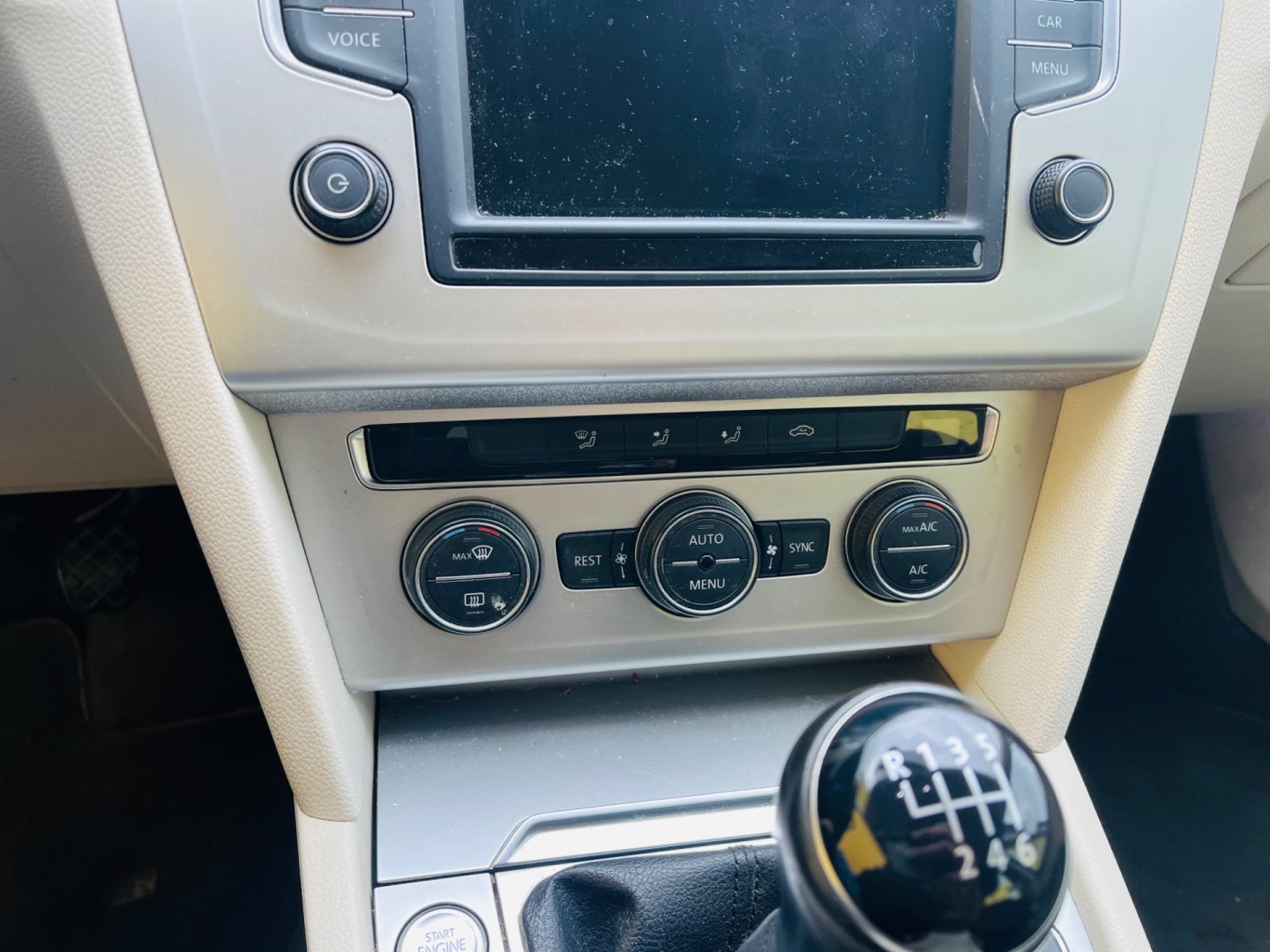 Volkswagen Passat Variant 2.0 Tdi 110 kW 6 RYCHL NAVIGAC