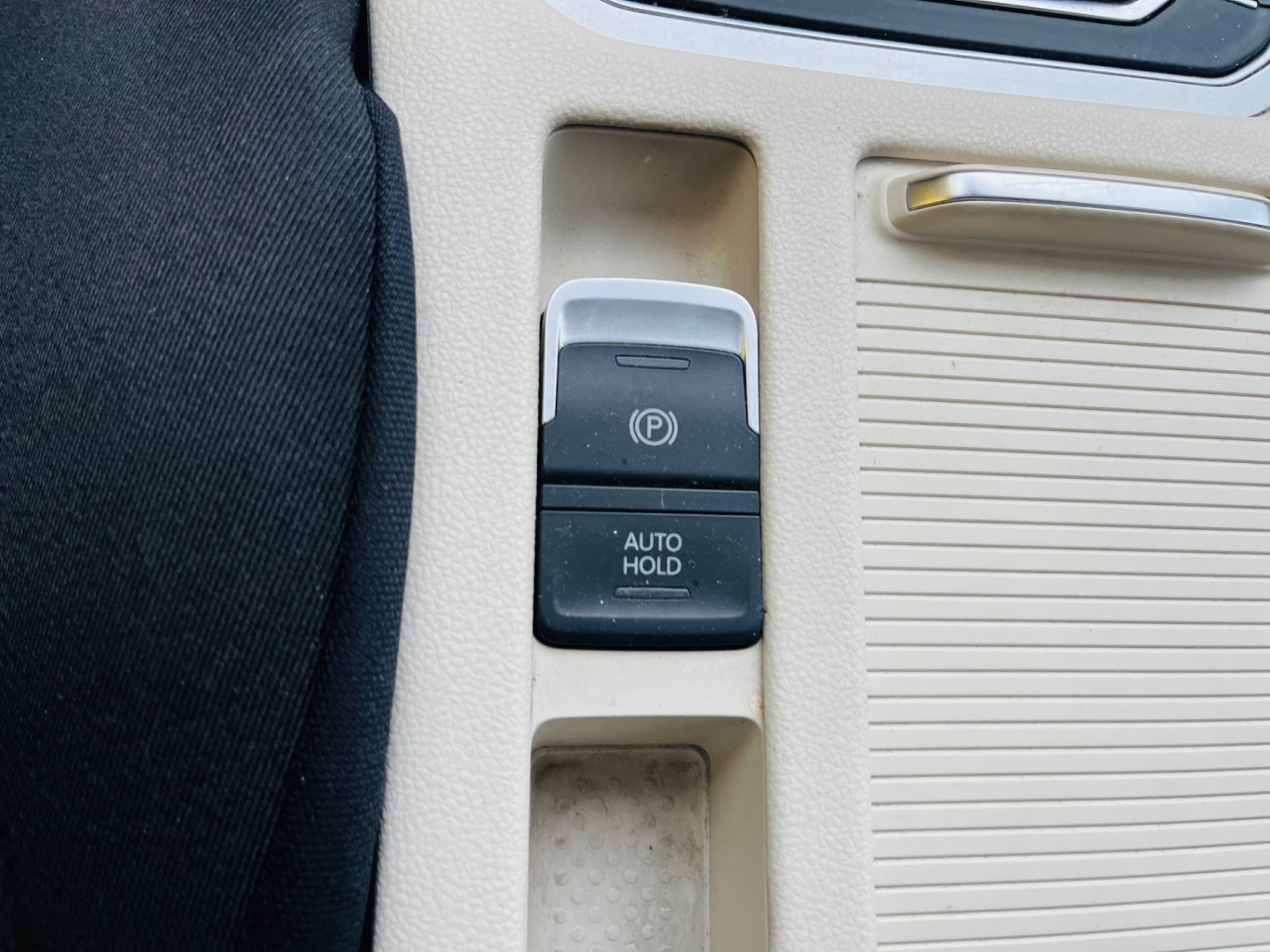Volkswagen Passat Variant 2.0 Tdi 110 kW 6 RYCHL NAVIGAC