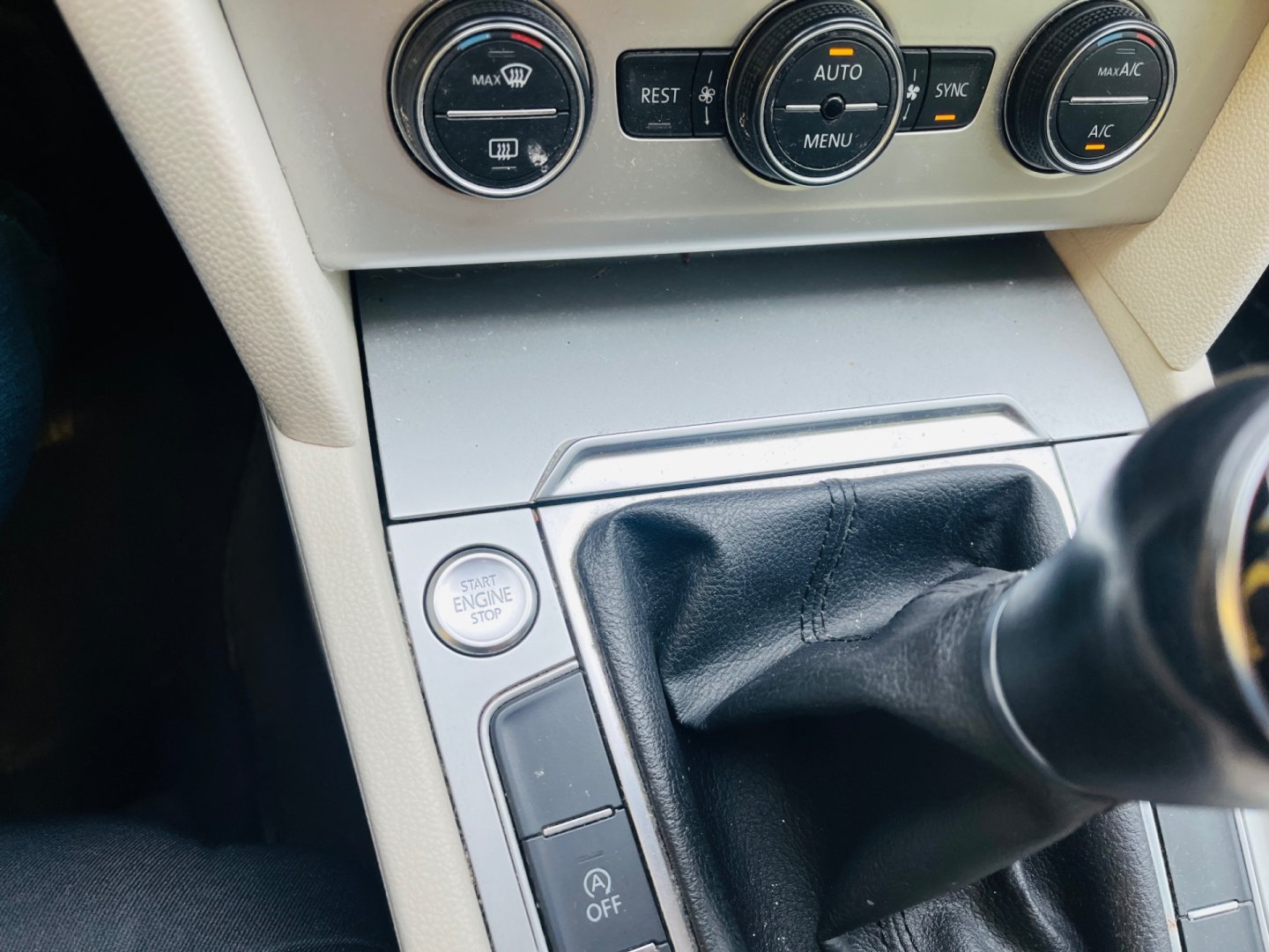 Volkswagen Passat Variant 2.0 Tdi 110 kW 6 RYCHL NAVIGAC