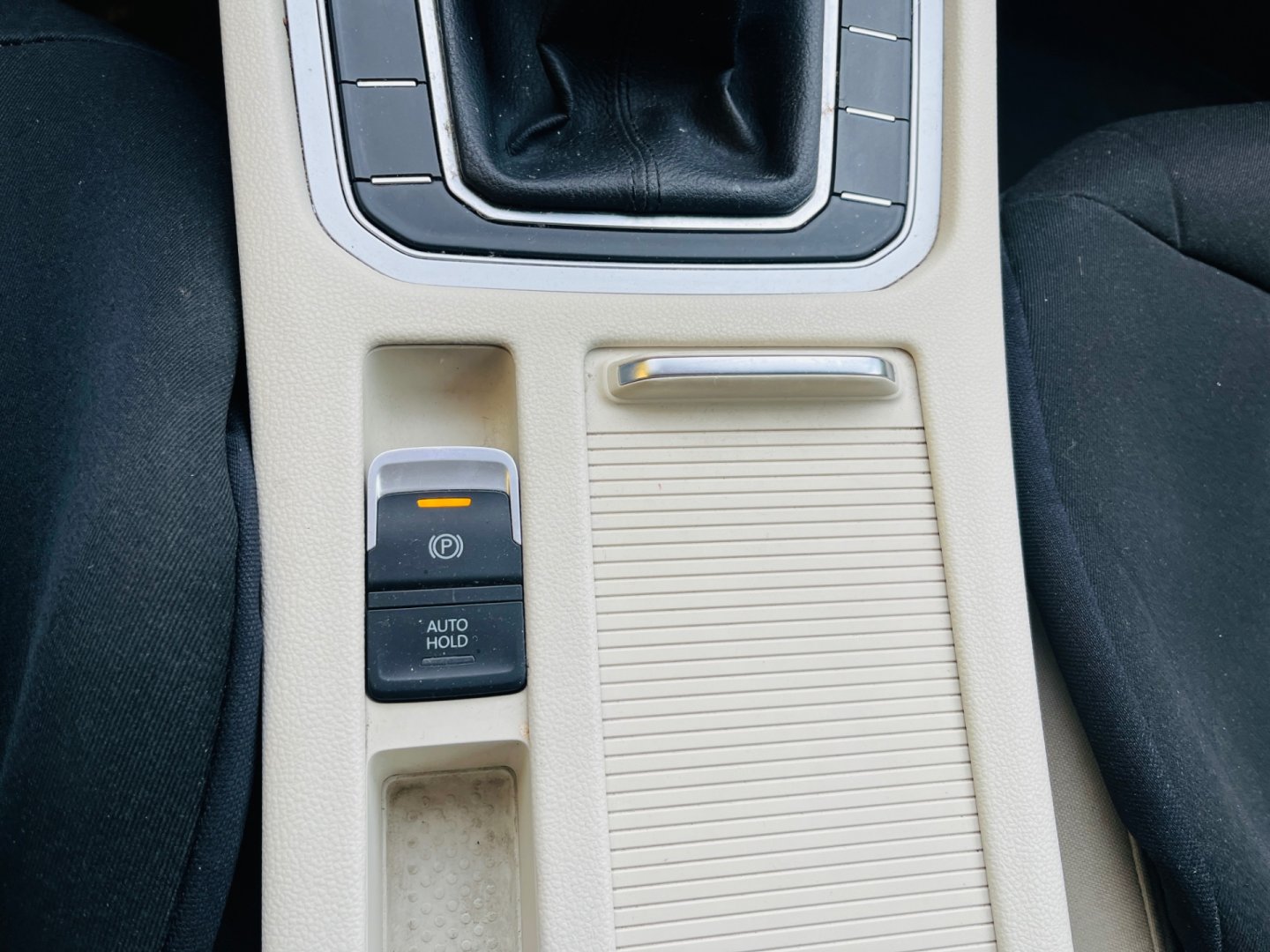Volkswagen Passat Variant 2.0 Tdi 110 kW 6 RYCHL NAVIGAC
