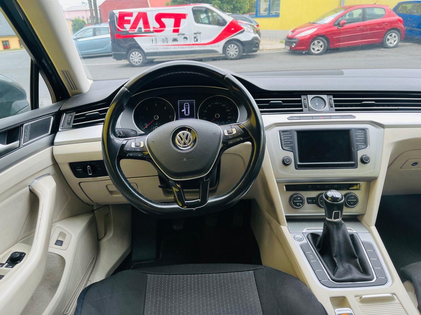 Volkswagen Passat Variant 2.0 Tdi 110 kW 6 RYCHL NAVIGAC