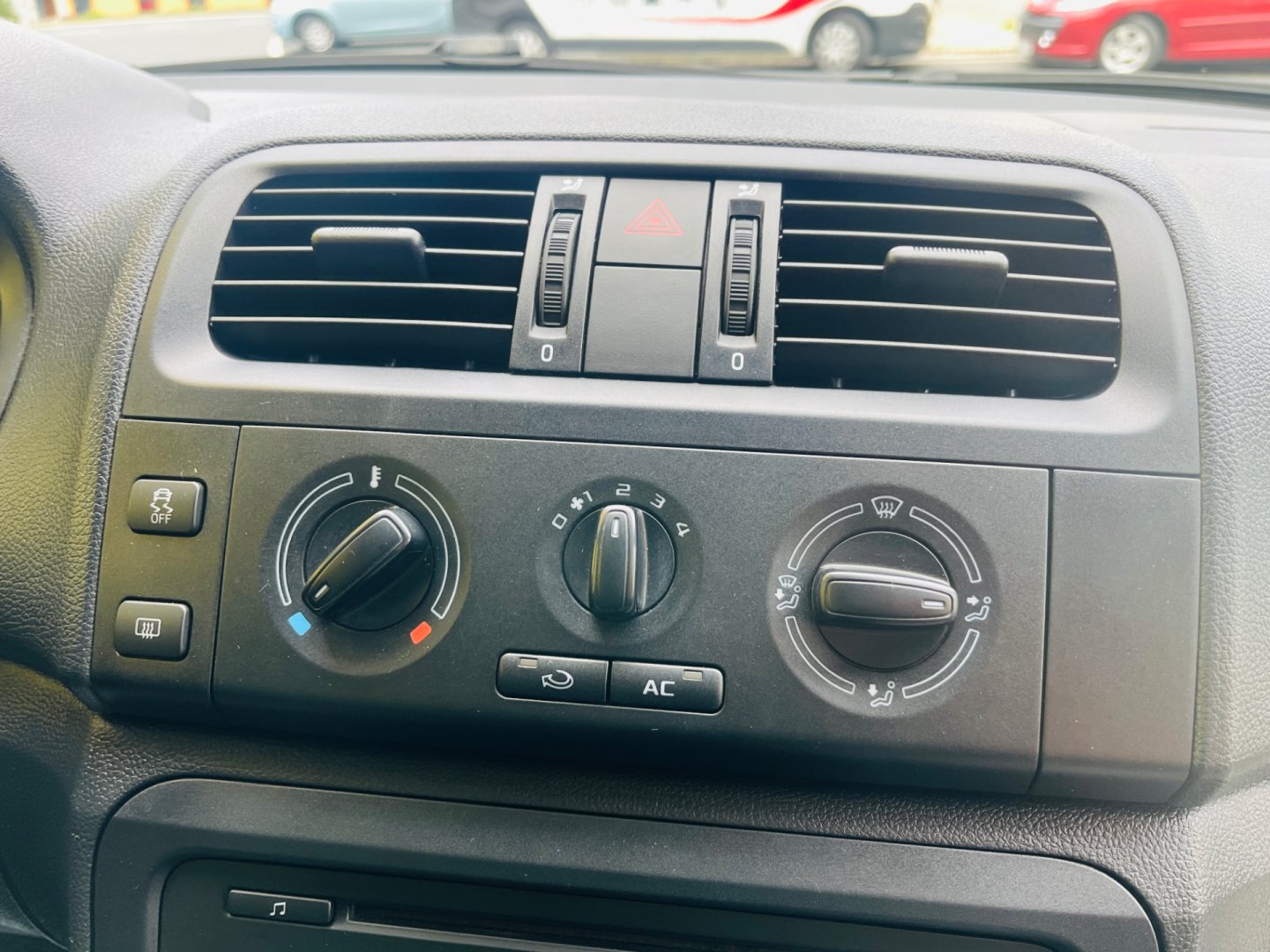 Škoda Fabia 1.4 16V 63 kW NAJETO 63 TIS KM