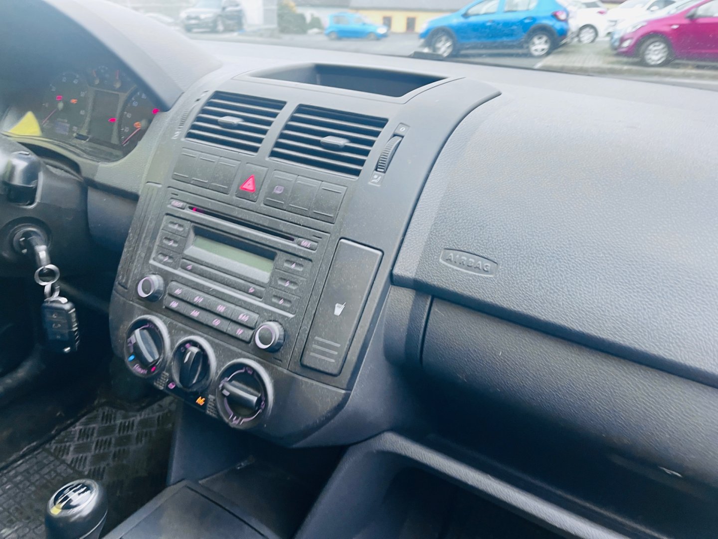 Volkswagen Polo 1.2 i BENZÍN 5 DVEŘÍ KLIMA