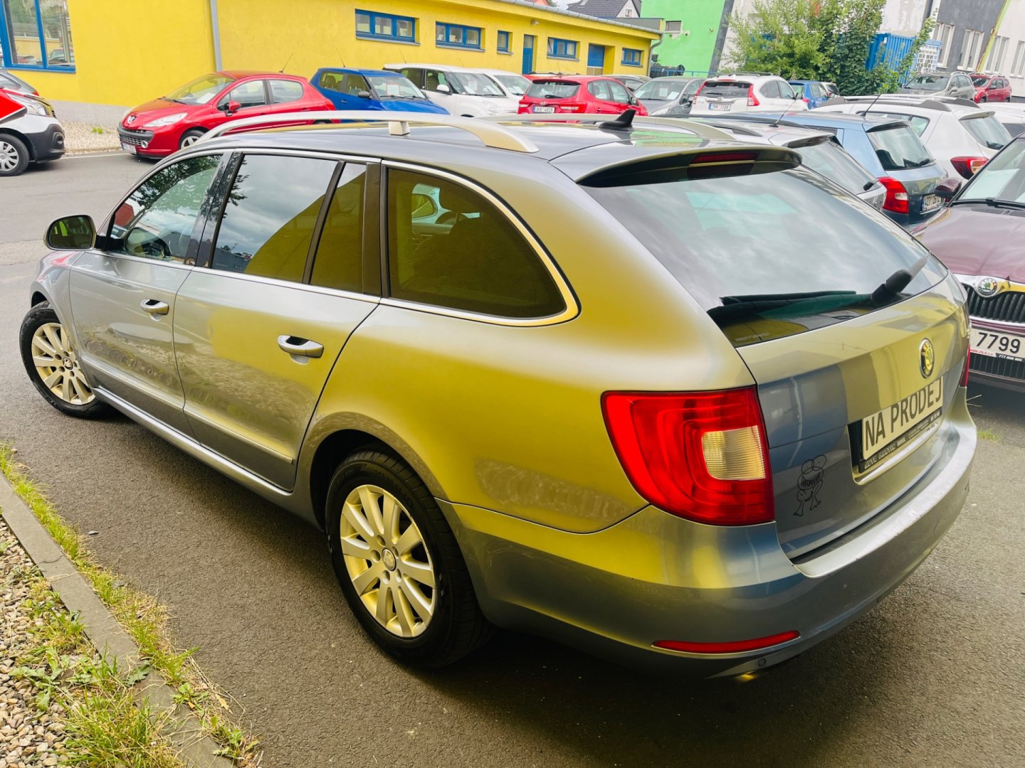 Škoda Superb 2.0 TDI 125 kW 4x4 6 RYCHLOSTÍ