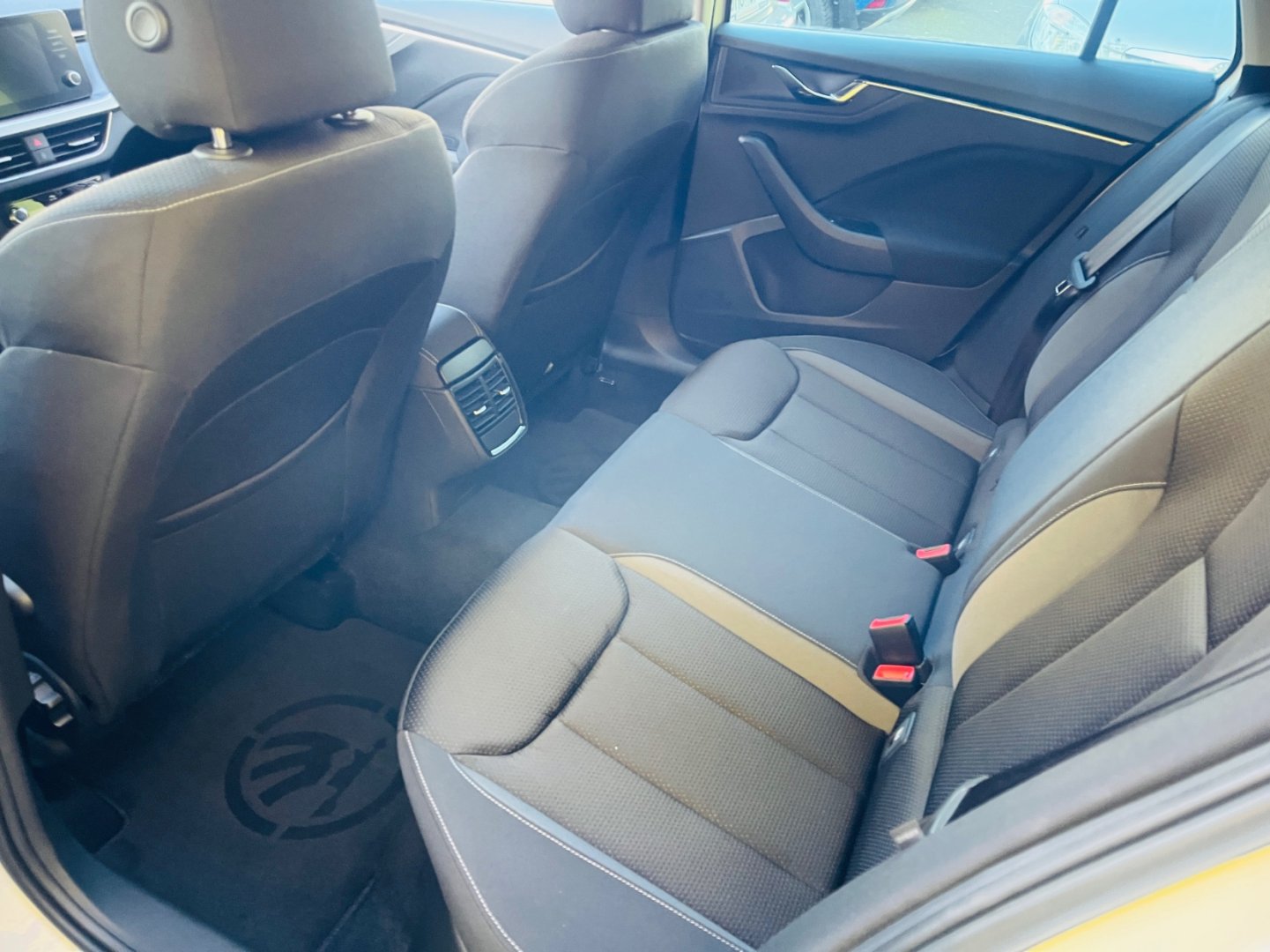 Škoda Scala 1.0 Tsi 81 kW 6 RYCHL VYHŘEV