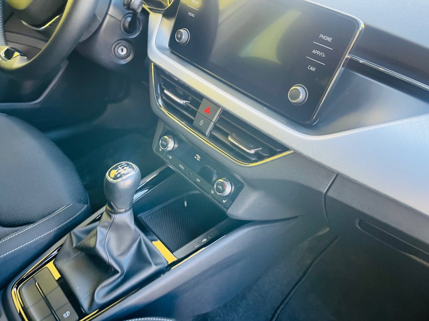 Škoda Scala 1.0 Tsi 81 kW 6 RYCHL VYHŘEV