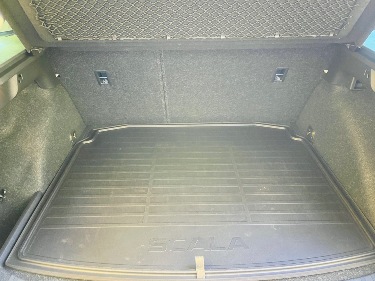 Škoda Scala 1.0 Tsi 81 kW 6 RYCHL VYHŘEV