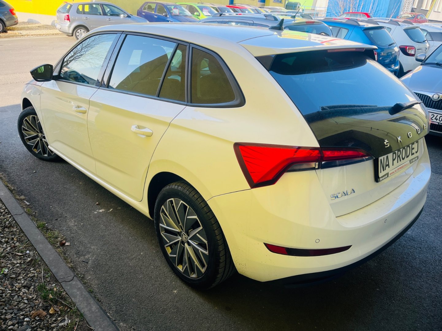 Škoda Scala 1.0 Tsi 81 kW 6 RYCHL VYHŘEV