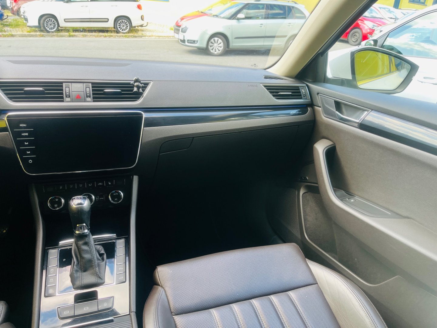 Škoda Superb 2.0 Tdi 140 kW DSG 4x4 LAURIN