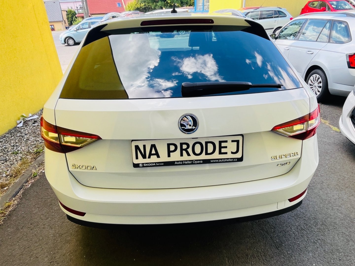Škoda Superb 2.0 Tdi 140 kW DSG 4x4 LAURIN