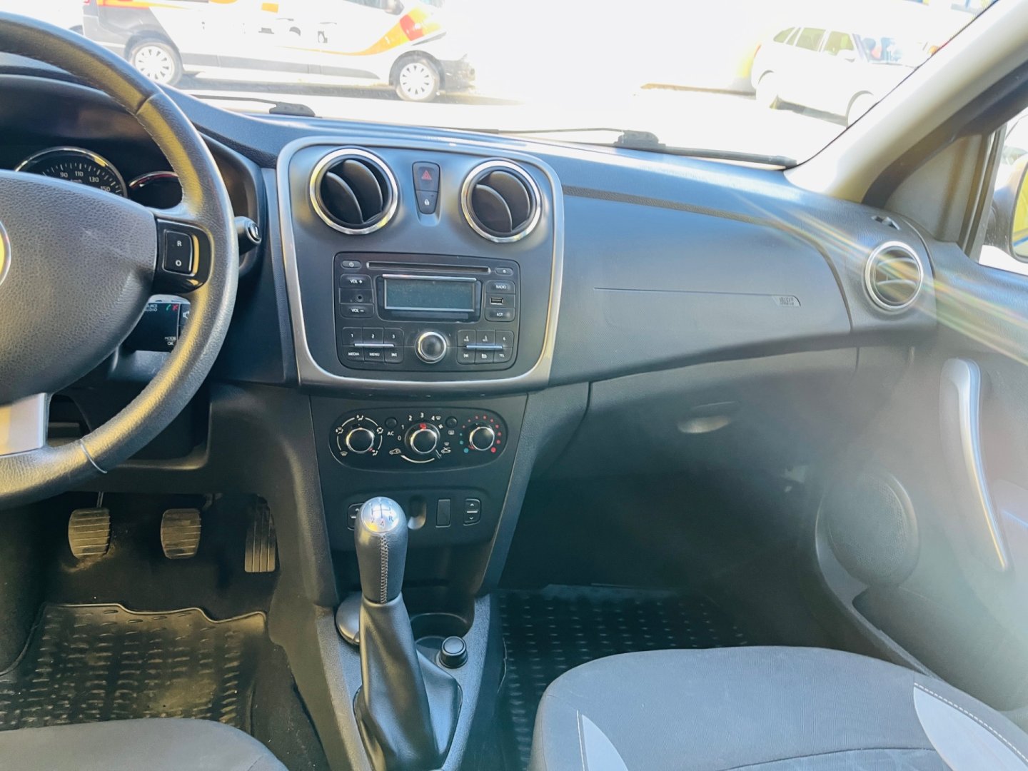 Dacia Sandero 0.9 TCe Arctica STEPWAY