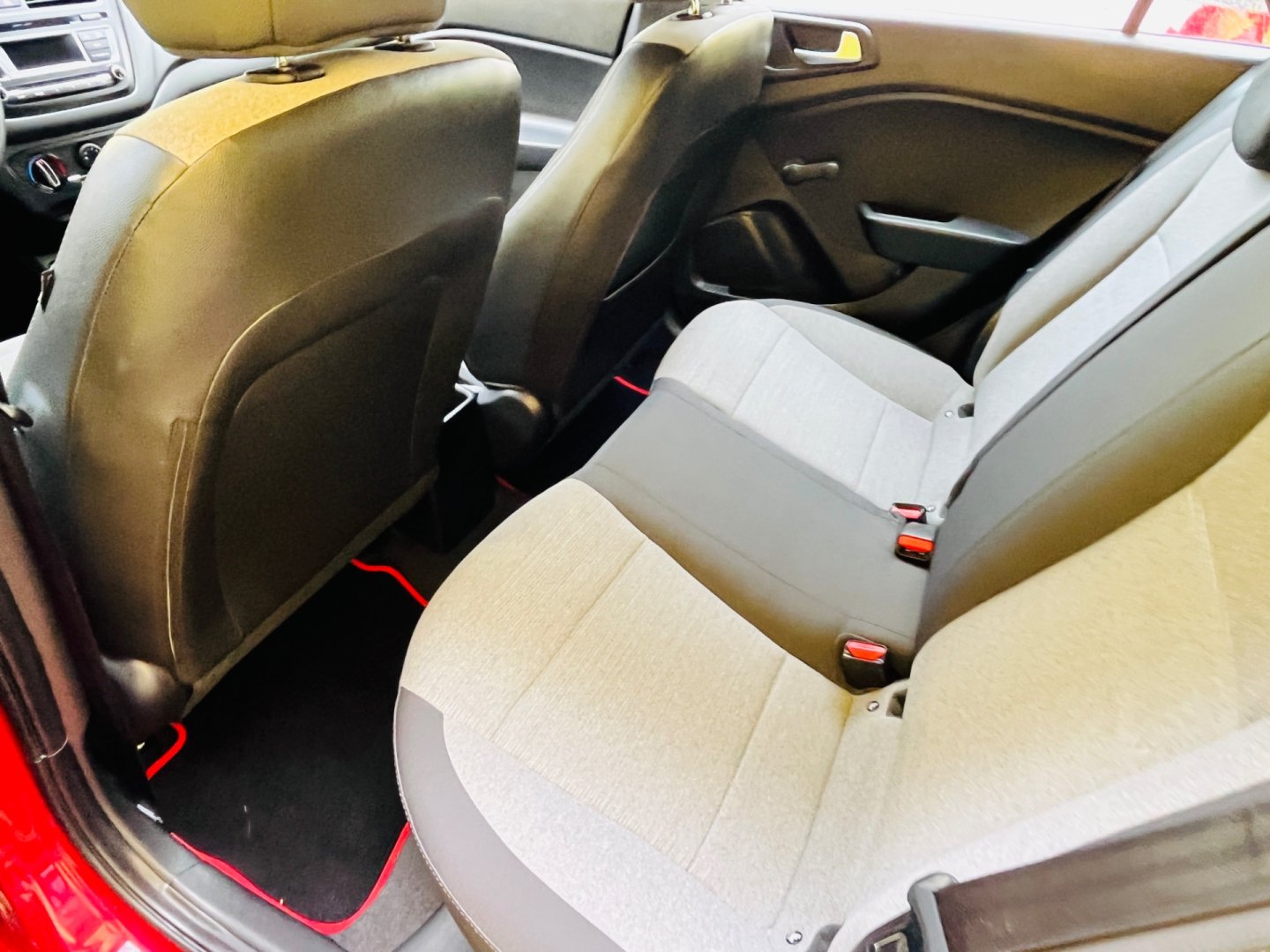 Hyundai i20 1.2 i BENZÍN NAJ JEN 48 TIS KM
