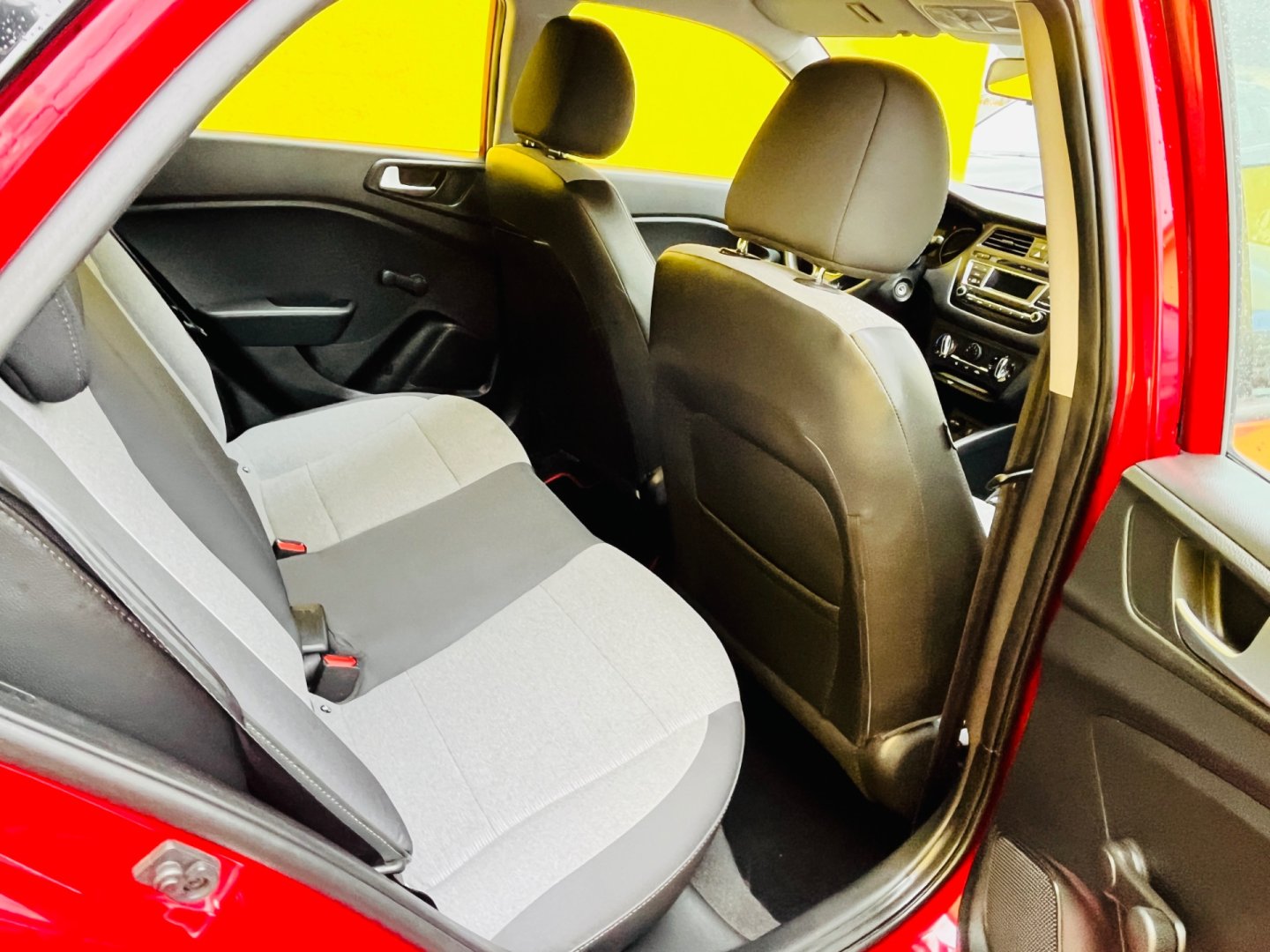 Hyundai i20 1.2 i BENZÍN NAJ JEN 48 TIS KM