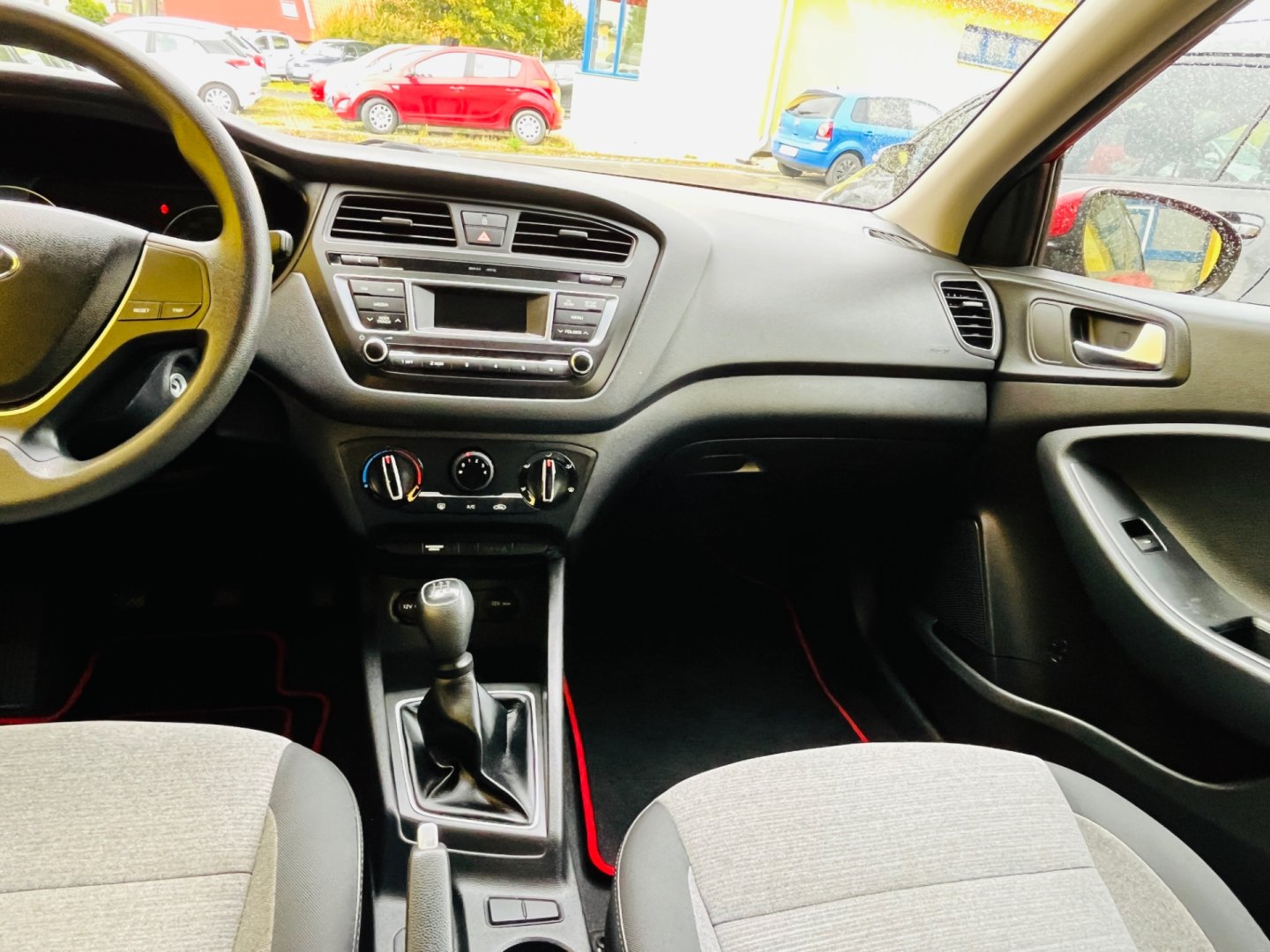 Hyundai i20 1.2 i BENZÍN NAJ JEN 48 TIS KM