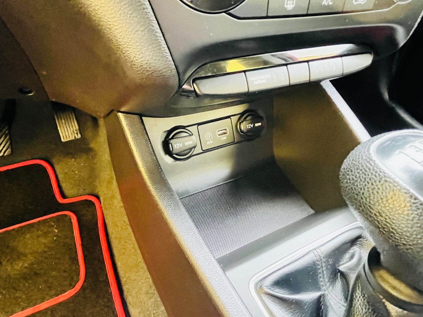 Hyundai i20 1.2 i BENZÍN NAJ JEN 48 TIS KM