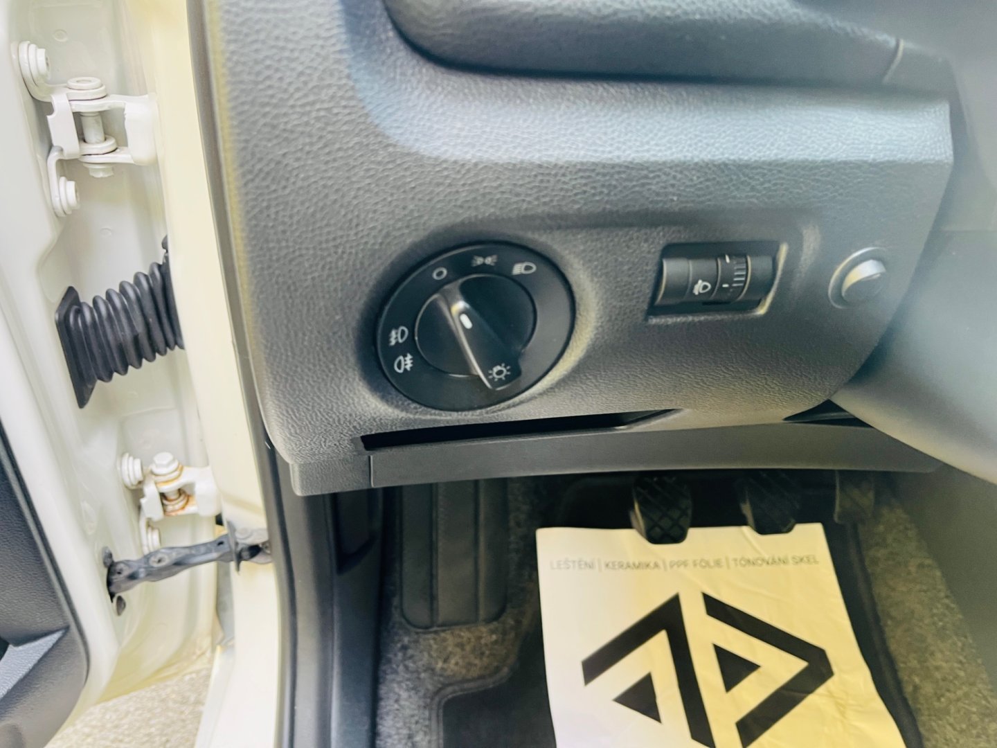 Škoda Fabia 1.4 16V 63 kW COMBI VÝHŘEV SED