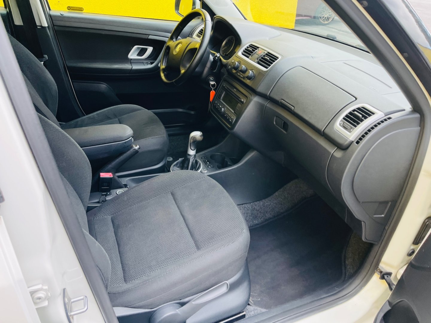 Škoda Fabia 1.4 16V 63 kW COMBI VÝHŘEV SED