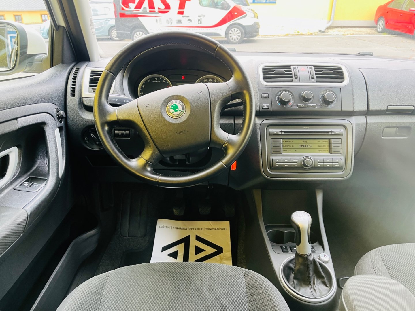Škoda Fabia 1.4 16V 63 kW COMBI VÝHŘEV SED