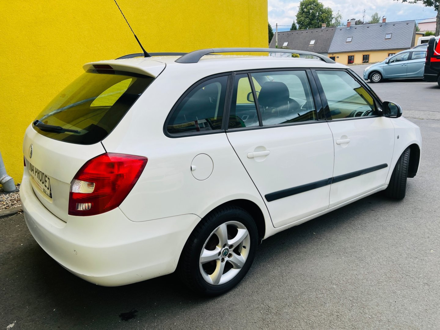 Škoda Fabia 1.4 16V 63 kW COMBI VÝHŘEV SED