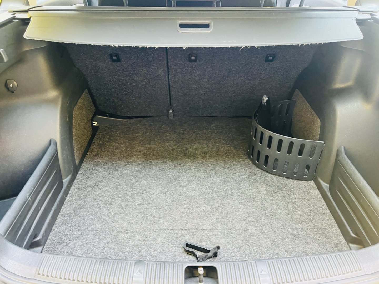 Škoda Fabia 1.4 16V 63 kW COMBI VÝHŘEV SED