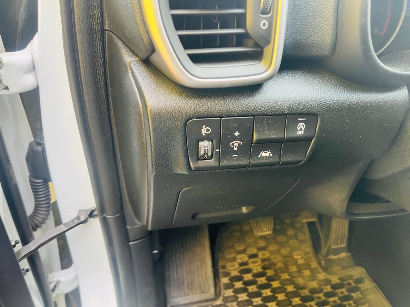 Kia Sportage 1.6 TGDi BENZÍN NAJ JEN 71 TIS