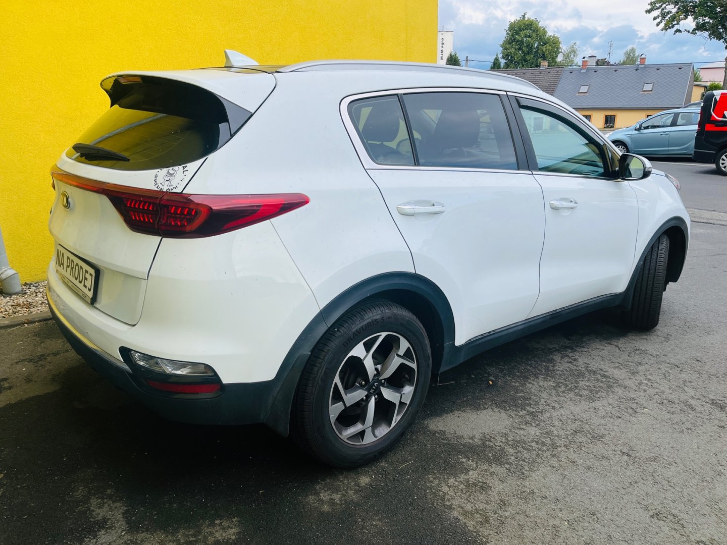 Kia Sportage 1.6 TGDi BENZÍN NAJ JEN 71 TIS