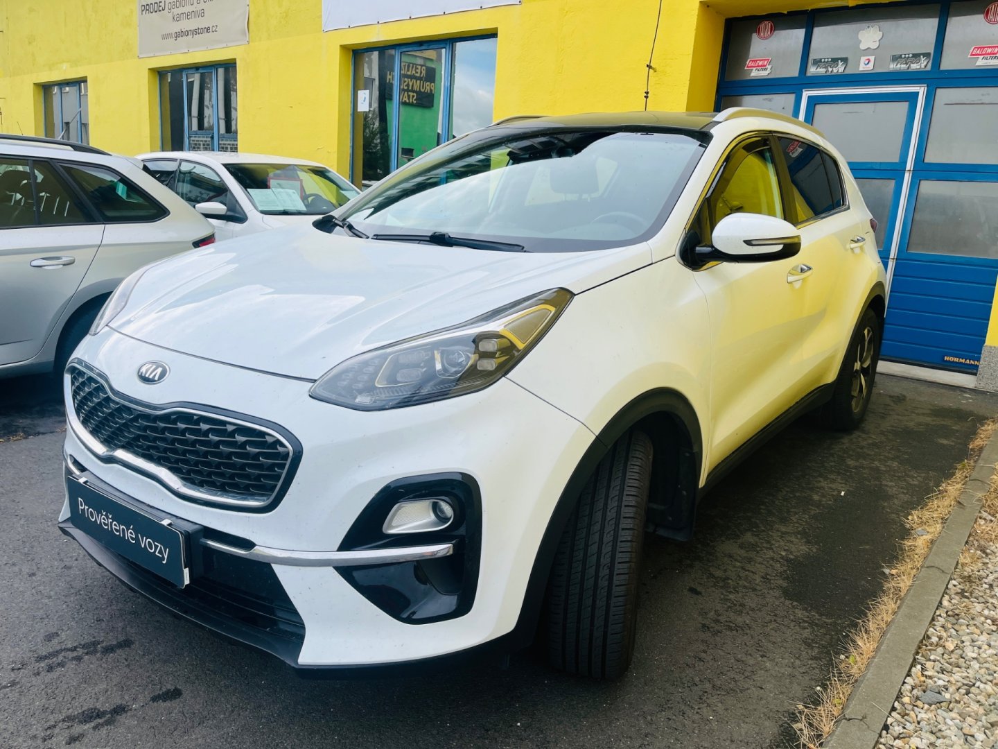 Kia Sportage 1.6 TGDi BENZÍN NAJ JEN 71 TIS