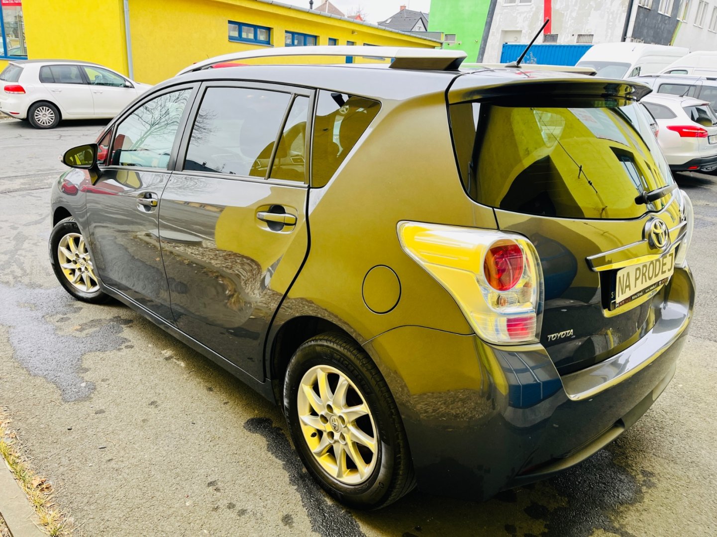 Toyota Verso 1.6 D4D STYLE VYHŘEV SEDADEL