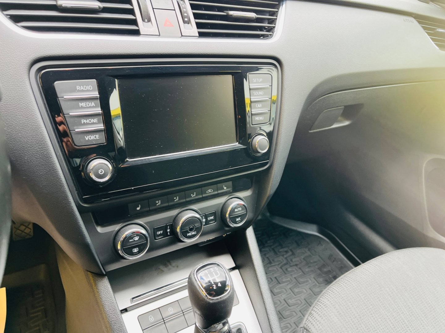 Škoda Octavia 1.6 TDi STYLE